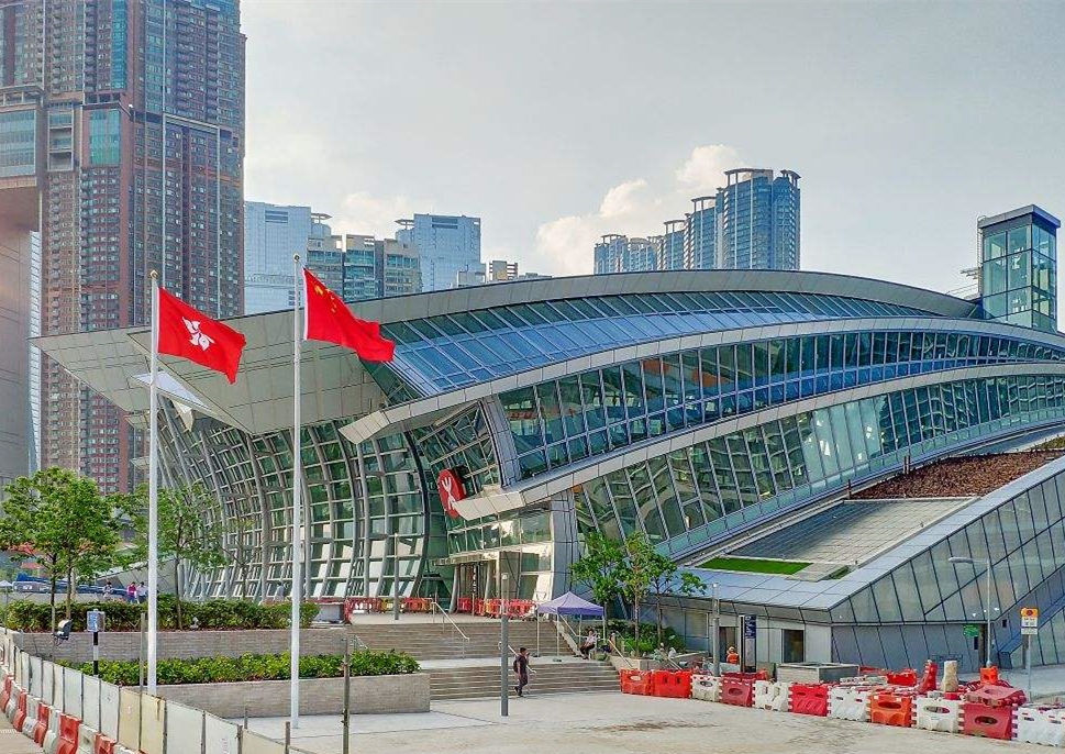 国星光电倾心打造香港高铁第一道风景