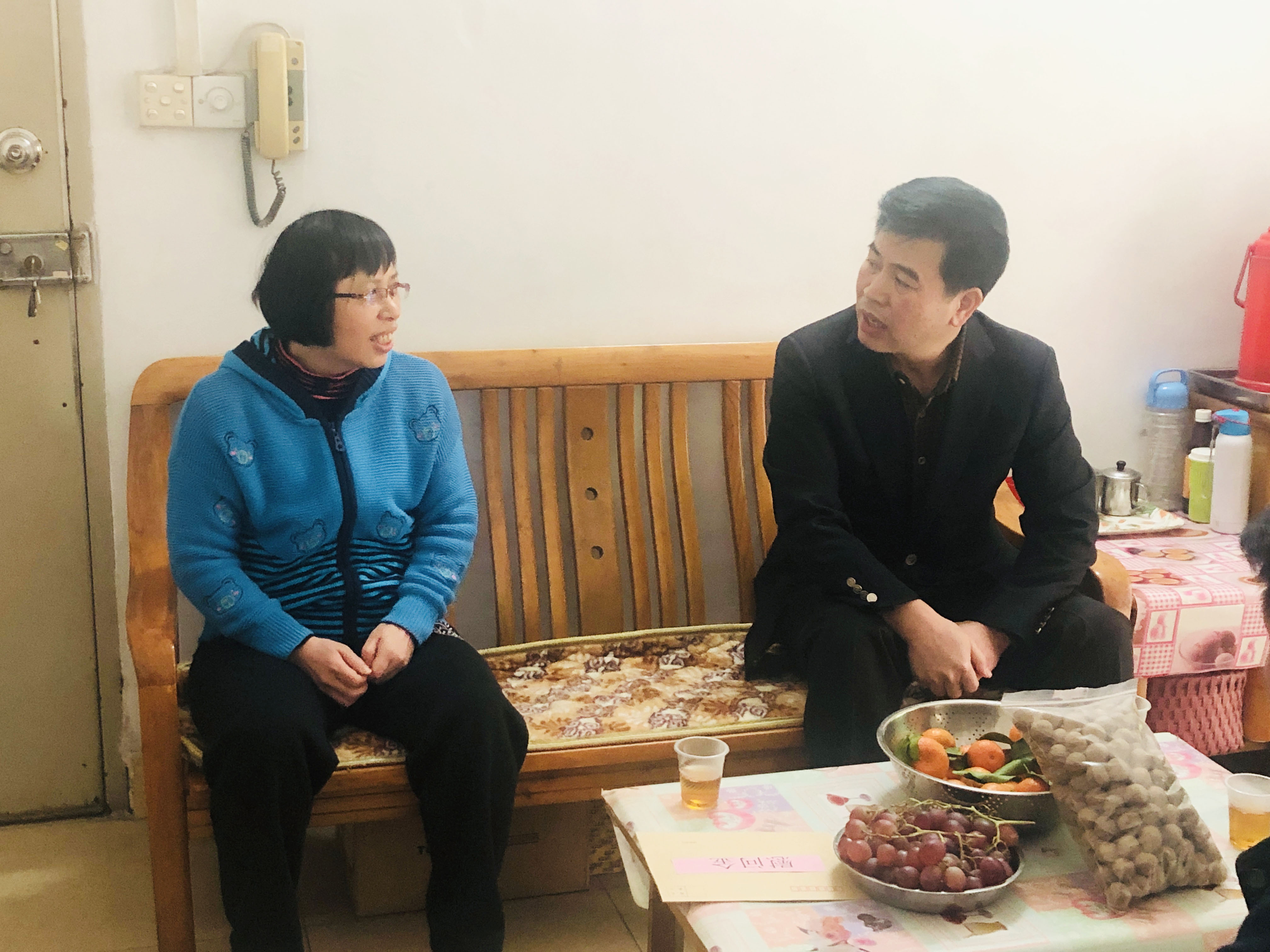 国星光电组织开展慰问困难职工活动